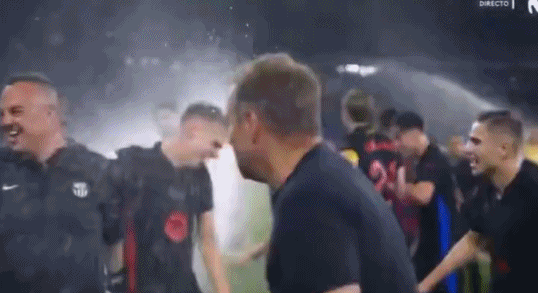 Ming迎来五赛季出色发挥，巴塞罗那观众热烈欢呼！